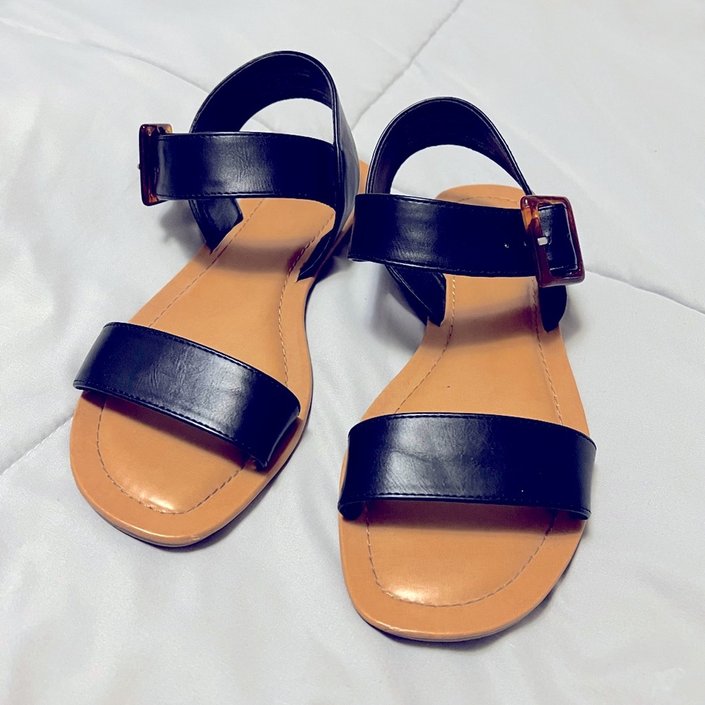 American Eagle Sandals